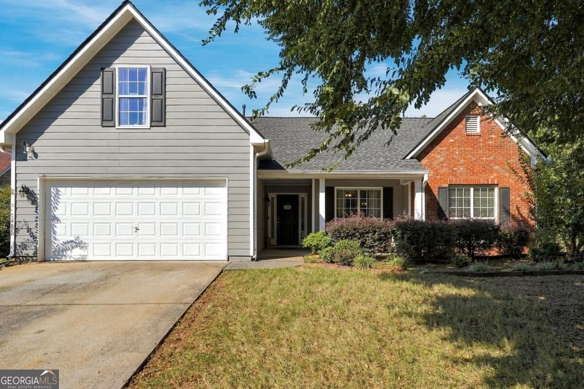 4 bedroom, 2 bathroom, 1,948 sq ft single family residence for sale at 2590 Harbins Mill Drive, Dacula, GA 30019 — photo 1 of 33