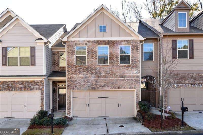4 bedroom, 3.5 bathroom, 2,628 sq ft townhouse for rent at 2349 Whiteoak Bend 22, Smyrna, GA 30080 for $3,200 a month — photo 1 of 25