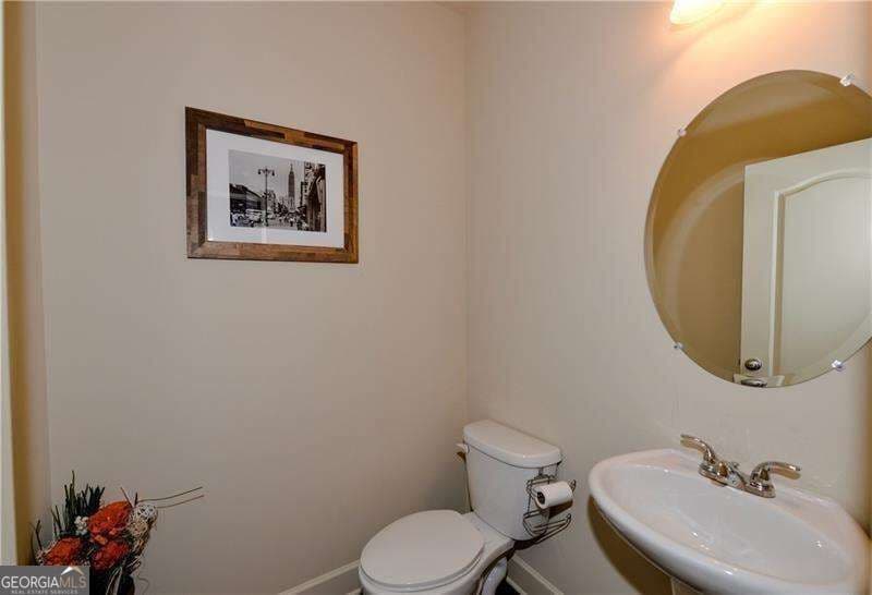 4 bedroom, 3.5 bathroom, 2,628 sq ft townhouse for rent at 2349 Whiteoak Bend 22, Smyrna, GA 30080 for $3,200 a month — photo 9