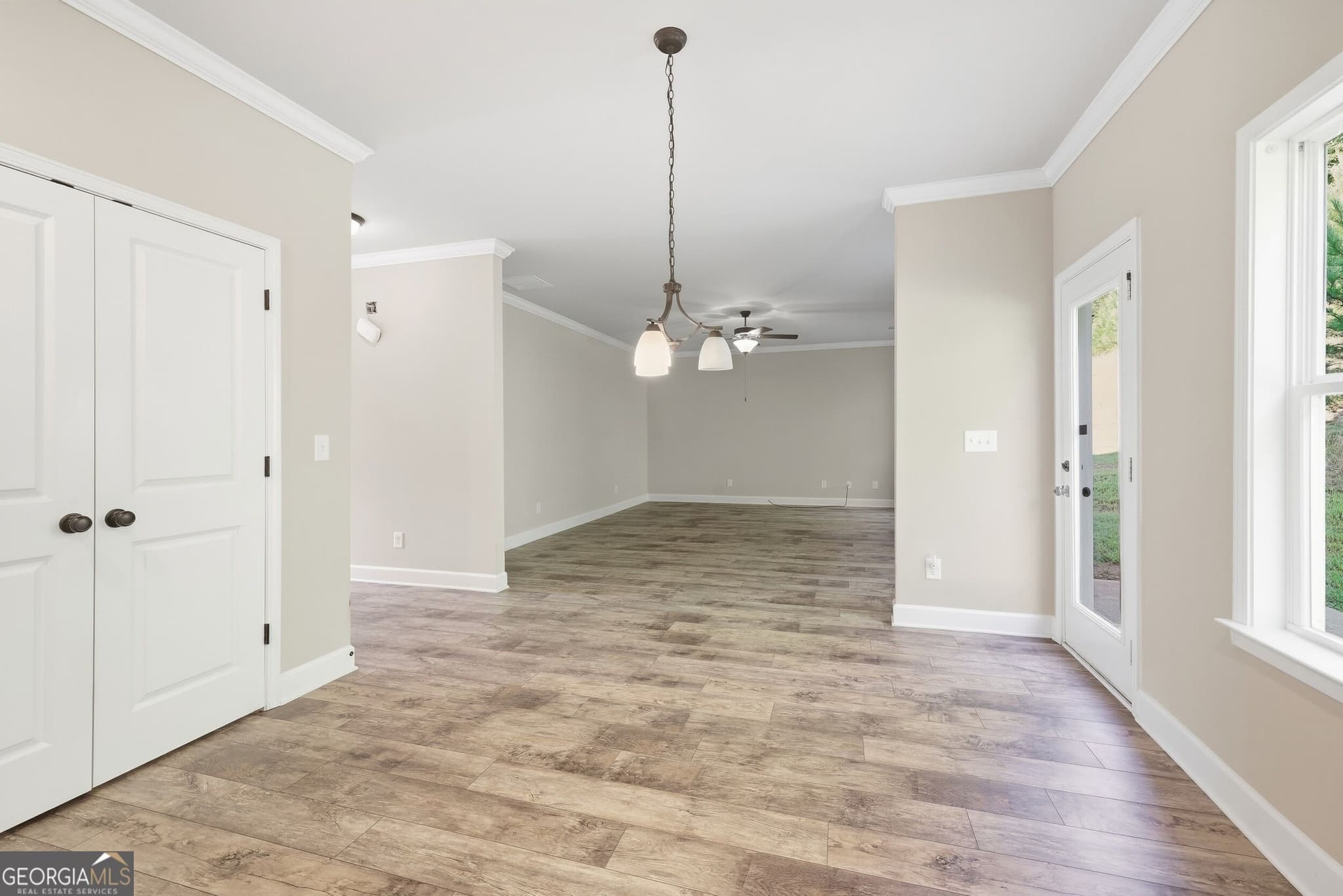 4 bedroom, 2.5 bathroom, 2,166 sq ft single family residence for sale at 275 Huntington Manor Court 18, Cornelia, GA 30531 — photo 8