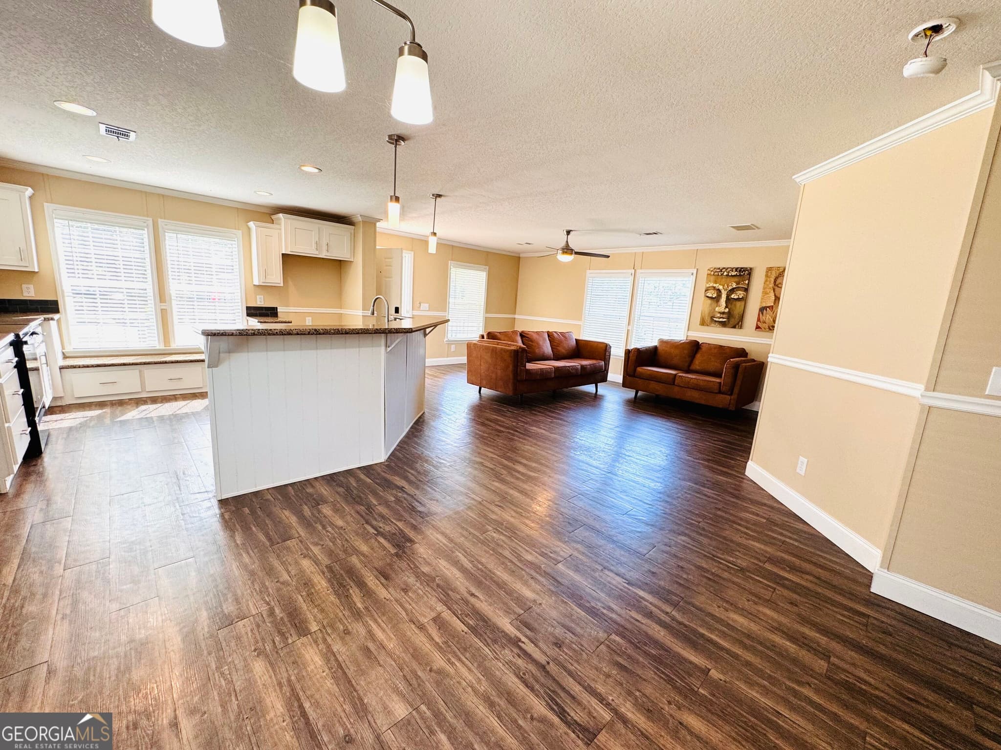 2 bedroom, 2 bathroom, 1,215 sq ft manufactured home,single family residence for sale at 130 Bob White Lane, Newnan, GA 30263 — photo 5