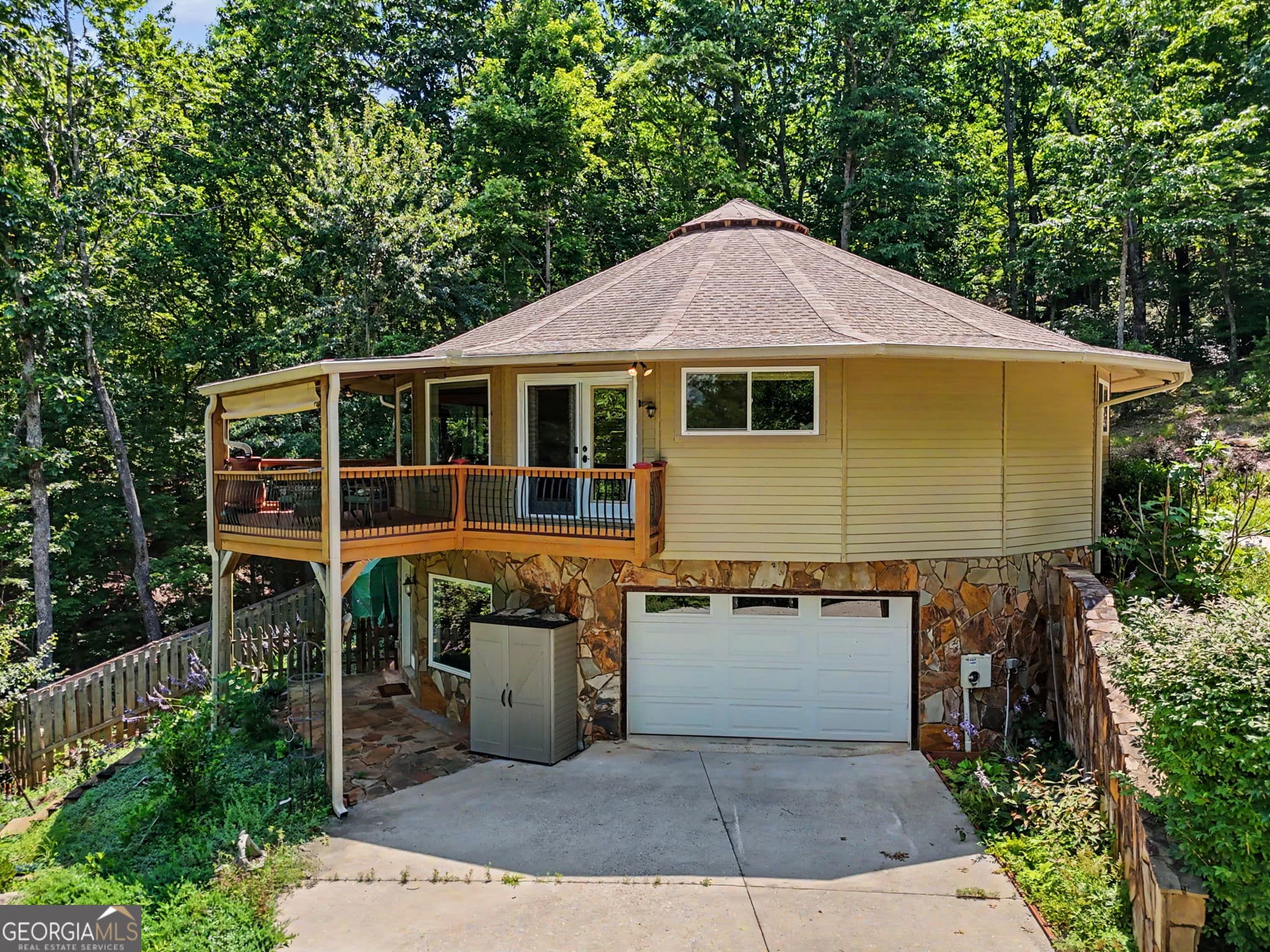 3 bedroom, 3 bathroom, 3,065 sq ft single family residence for sale at 1405 Adair Mill Road, Cleveland, GA 30528 — photo 1 of 58