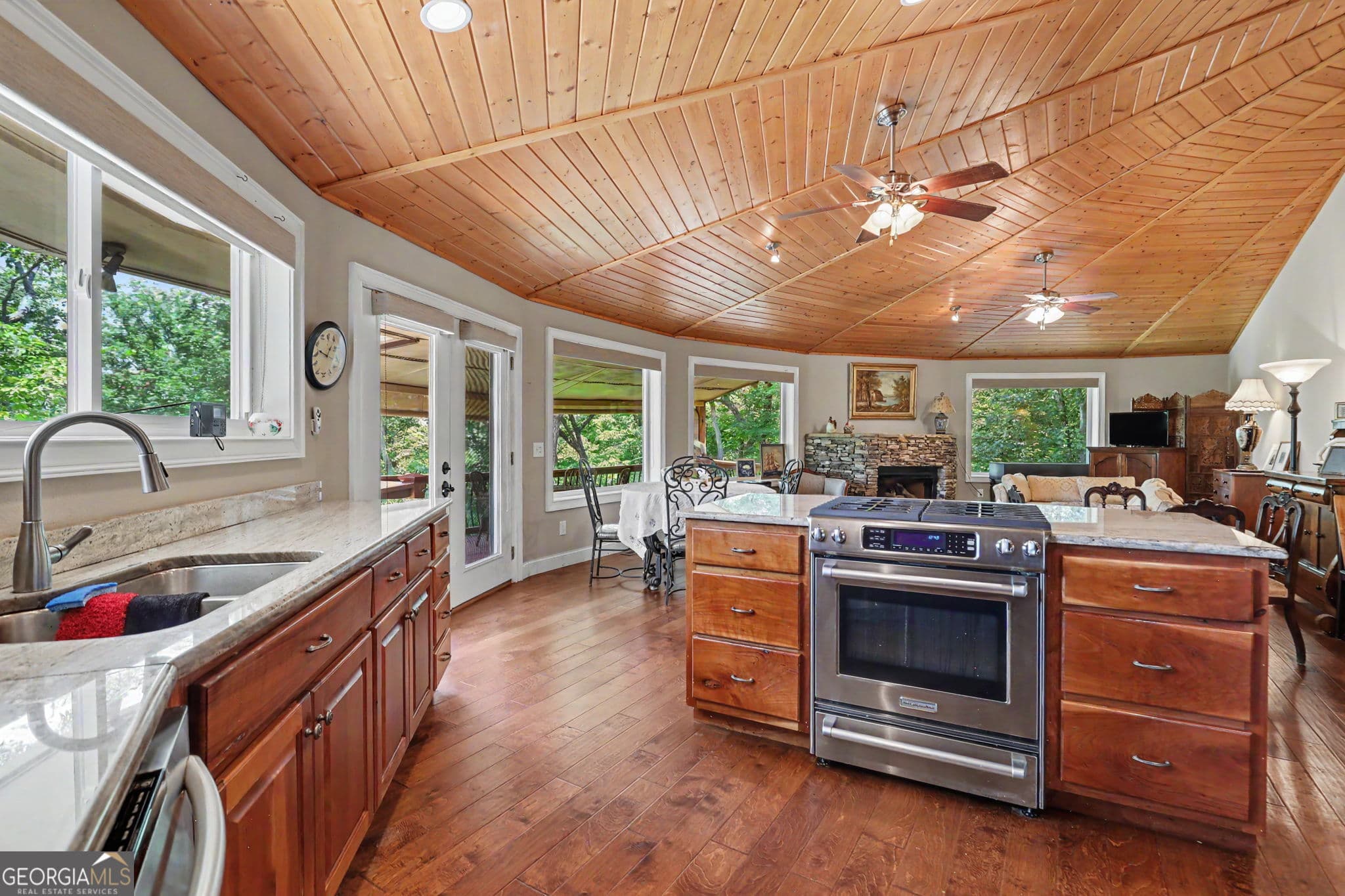 3 bedroom, 3 bathroom, 3,065 sq ft single family residence for sale at 1405 Adair Mill Road, Cleveland, GA 30528 — photo 5