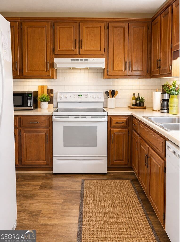 3 bedroom, 2 bathroom, 1,551 sq ft condominium for sale at 5 Sagebrush, Statesboro, GA 30458 — photo 2