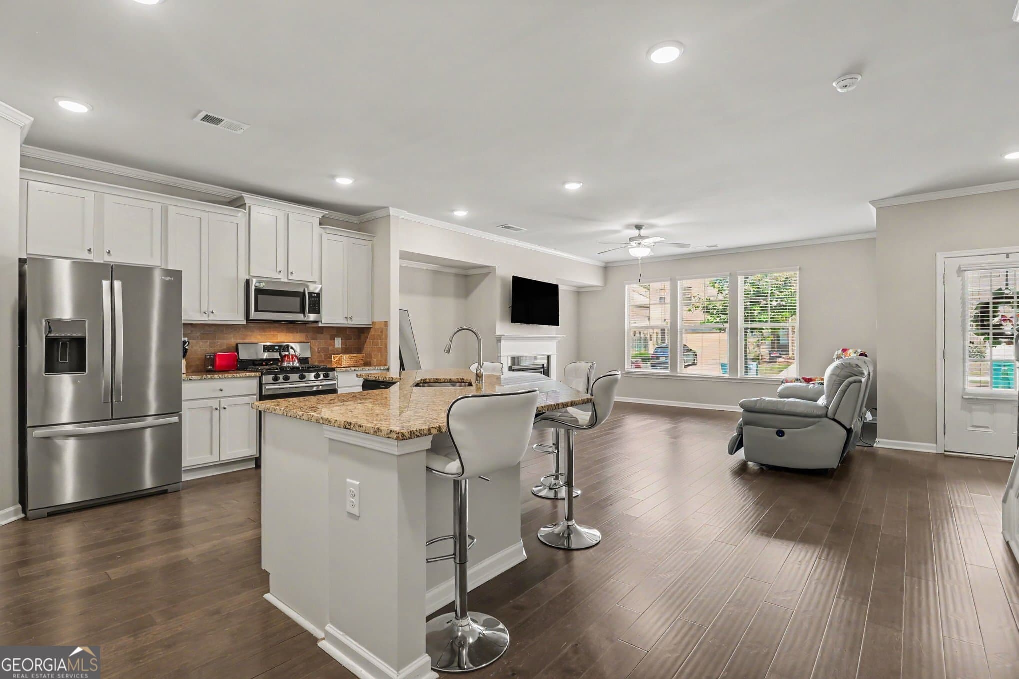 3 bedroom, 2.5 bathroom, 1,965 sq ft townhouse for sale at 4270 Sunny Oak Lane, Norcross, GA 30071 — photo 9