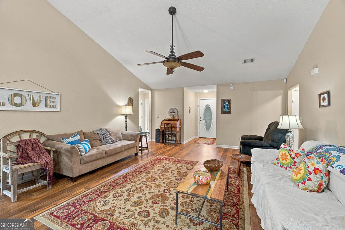 3 bedroom, 2 bathroom, 1,339 sq ft single family residence for sale at 4334 Smith Road, Townsend, GA 31331 — photo 3