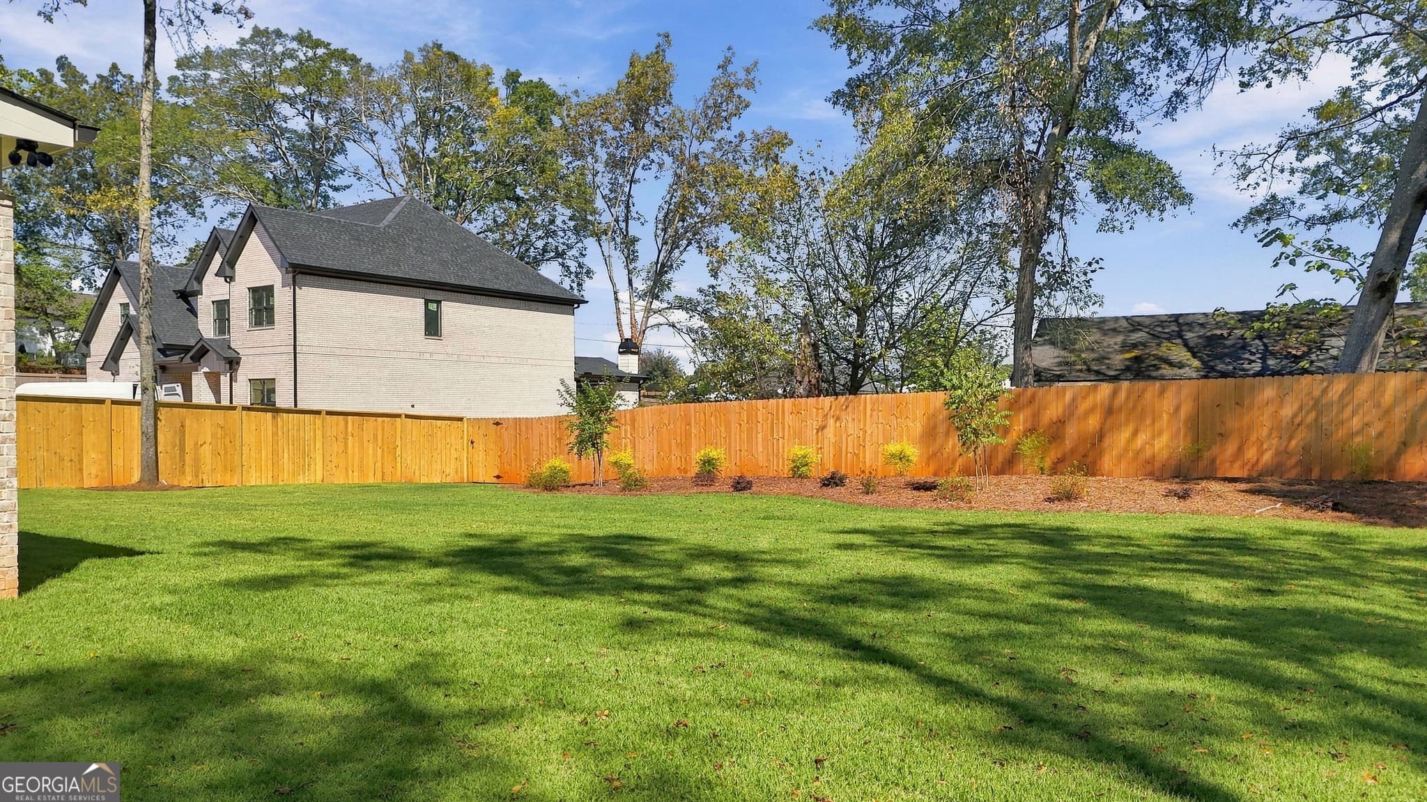 5 bedroom, 5.5 bathroom, 4,571 sq ft single family residence for sale at 360 Smokey Road, Buford, GA 30518 — photo 5