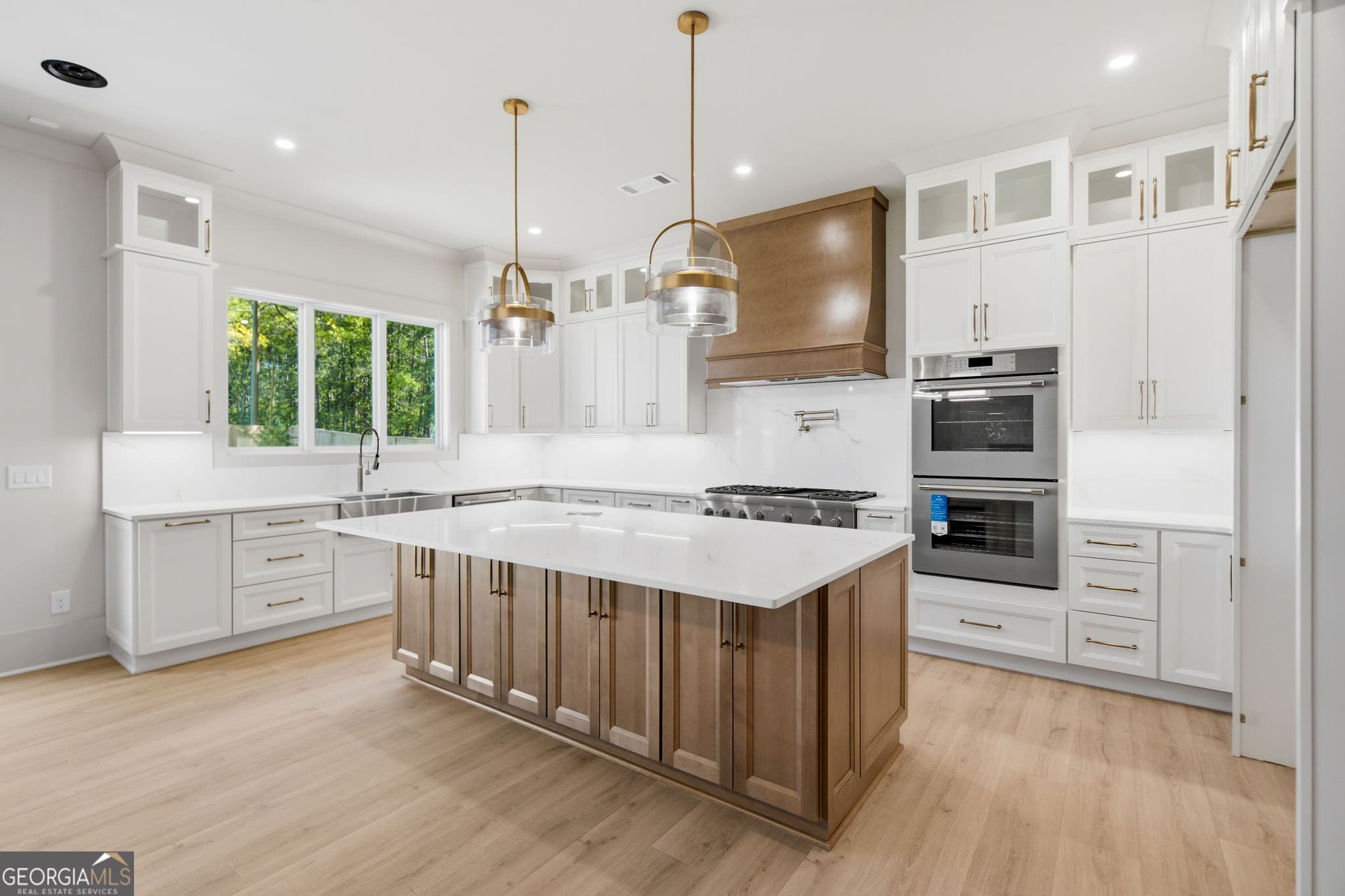 5 bedroom, 5.5 bathroom, 4,571 sq ft single family residence for sale at 360 Smokey Road, Buford, GA 30518 — photo 10