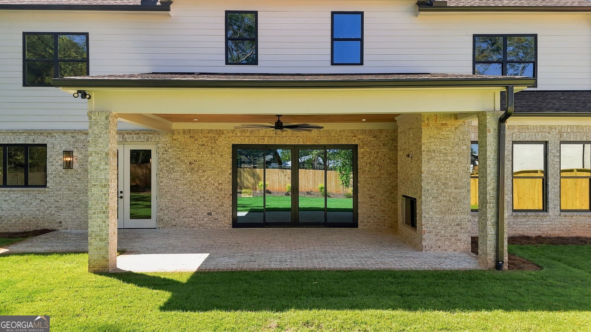 5 bedroom, 5.5 bathroom, 4,571 sq ft single family residence for sale at 360 Smokey Road, Buford, GA 30518 — photo 4