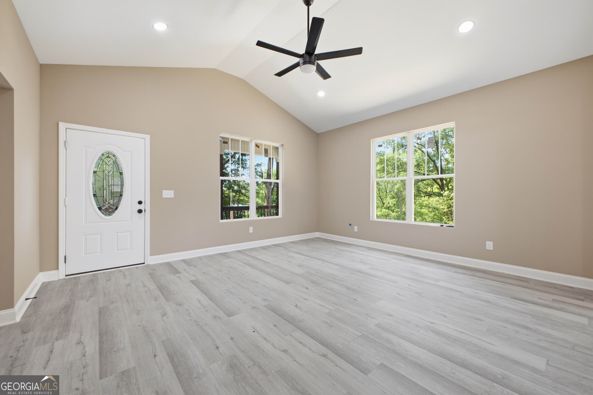 3 bedroom, 2 bathroom, 1,650 sq ft single family residence for sale at 171 N DALE Street, Calhoun, GA 30701 — photo 5