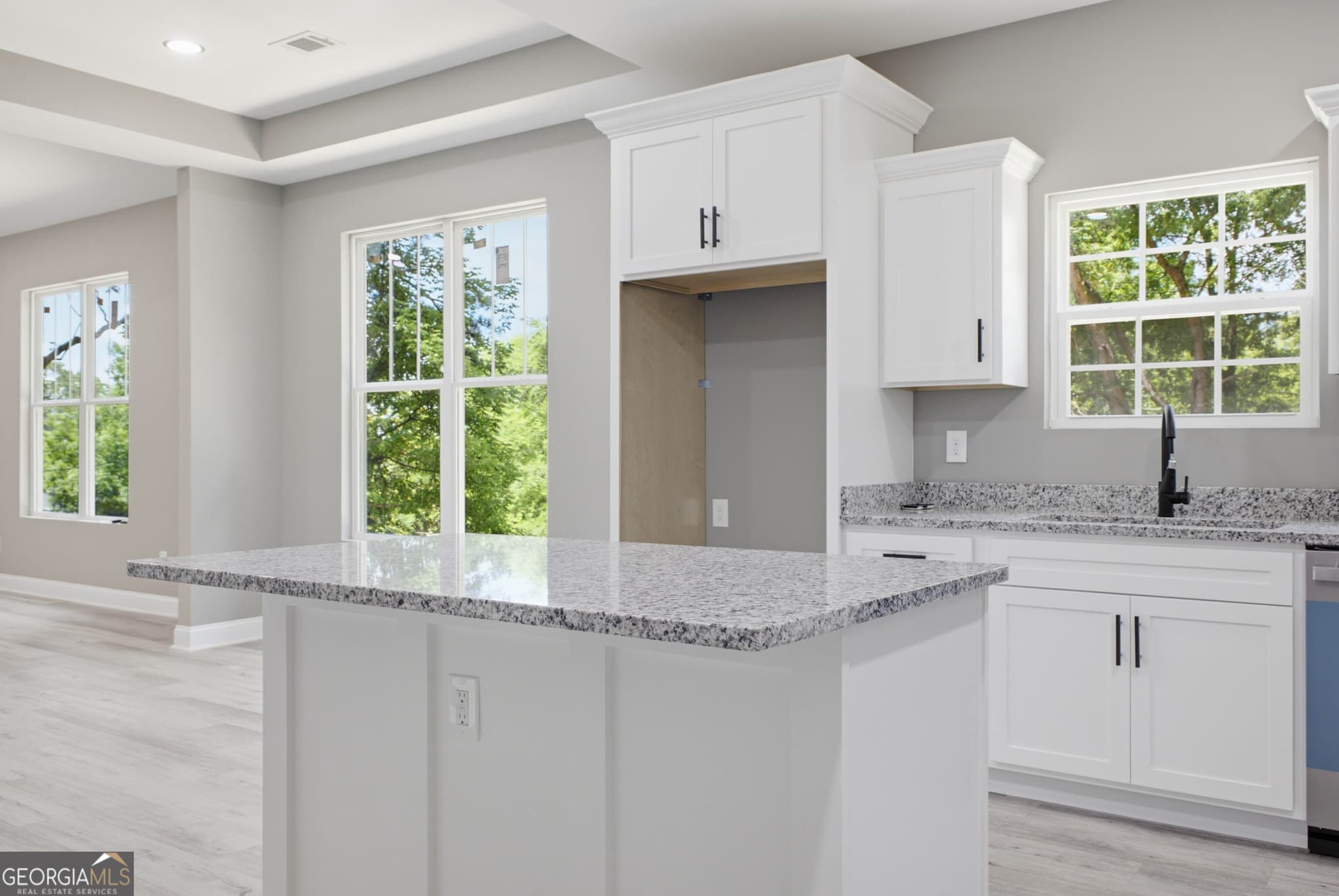 3 bedroom, 2 bathroom, 1,650 sq ft single family residence for sale at 171 N DALE Street, Calhoun, GA 30701 — photo 10