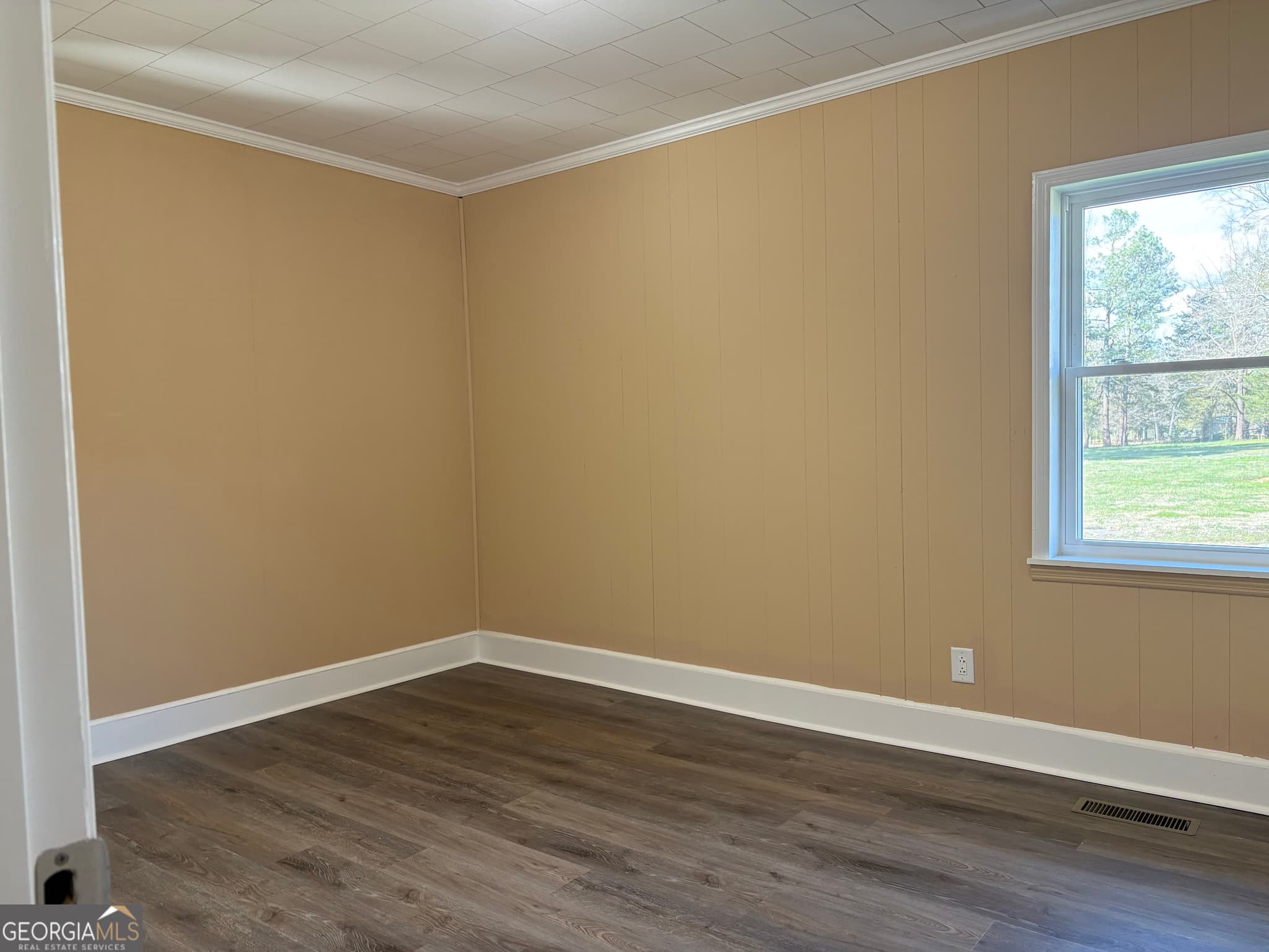 2 bedroom, 1 bathroom, 1,464 sq ft single family residence for sale at 8350 Highway 337, Lafayette, GA 30728 — photo 9