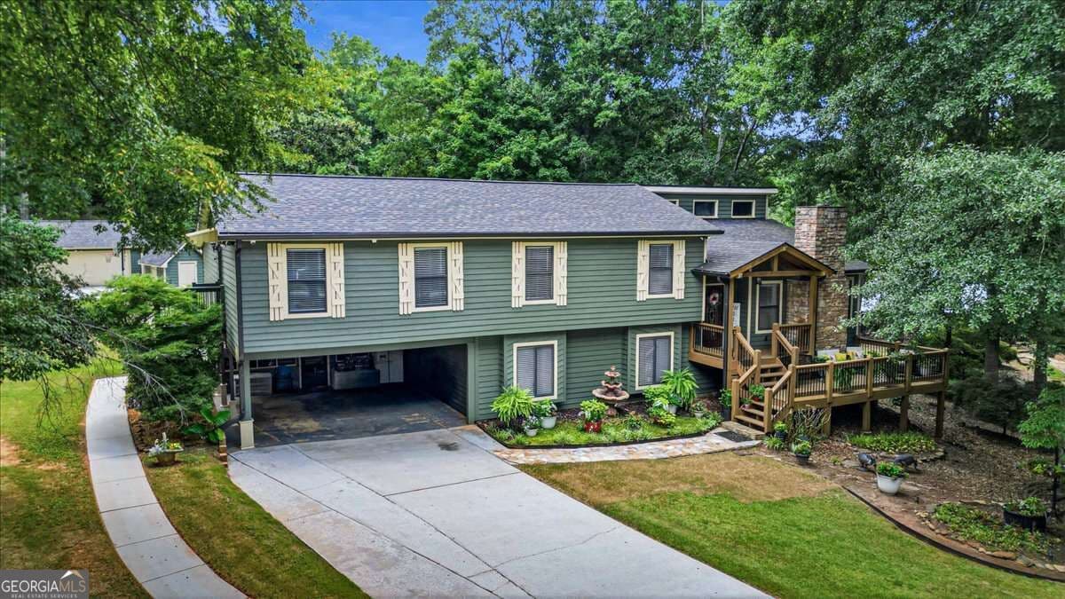 6 bedroom, 3 bathroom, 3,000 sq ft single family residence for sale at 235 Roberts Road, Covington, GA 30016 — photo 1 of 76