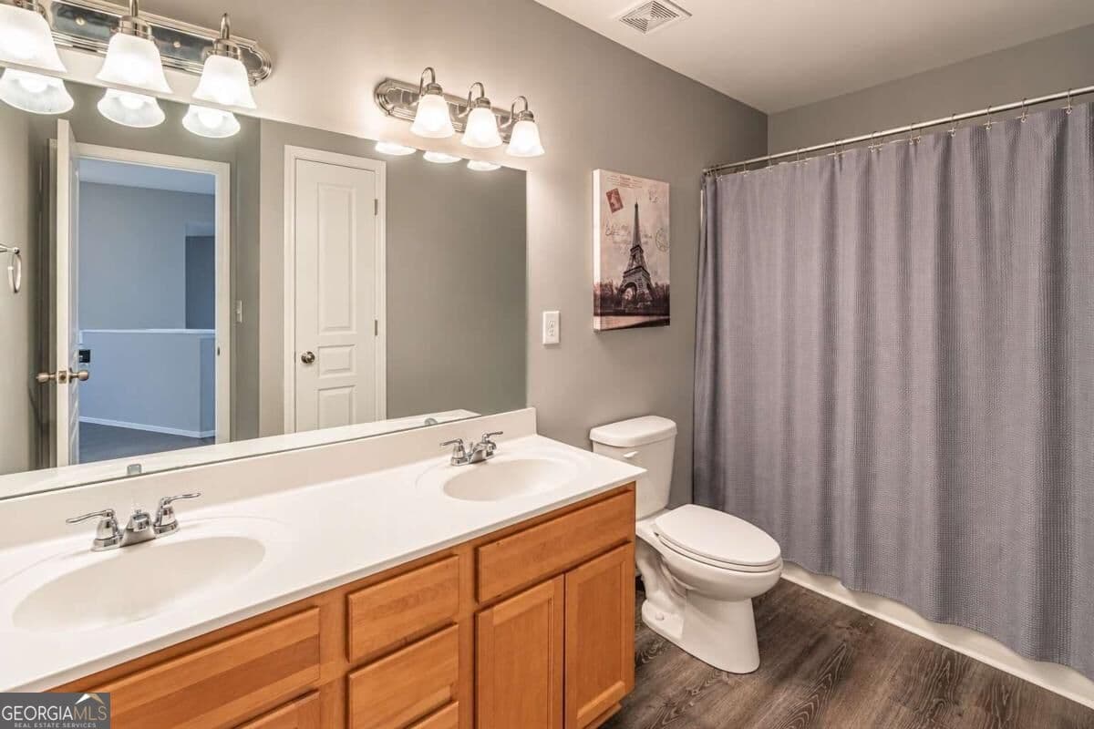 6 bedroom, 4.5 bathroom, 3,564 sq ft single family residence for sale at 3566 Ashby Pond Lane, Duluth, GA 30097 — photo 5