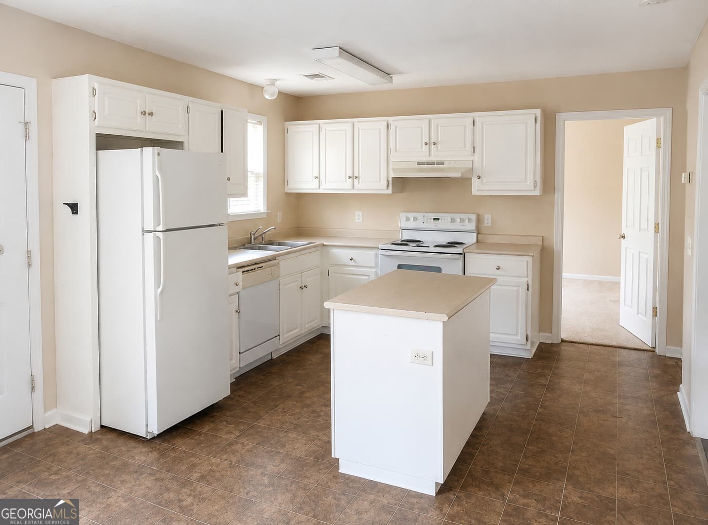 4 bedroom, 4 bathroom, 1,581 sq ft mixed use under contract at 2309 Sydneys Chase, Statesboro, GA 30458 — photo 4