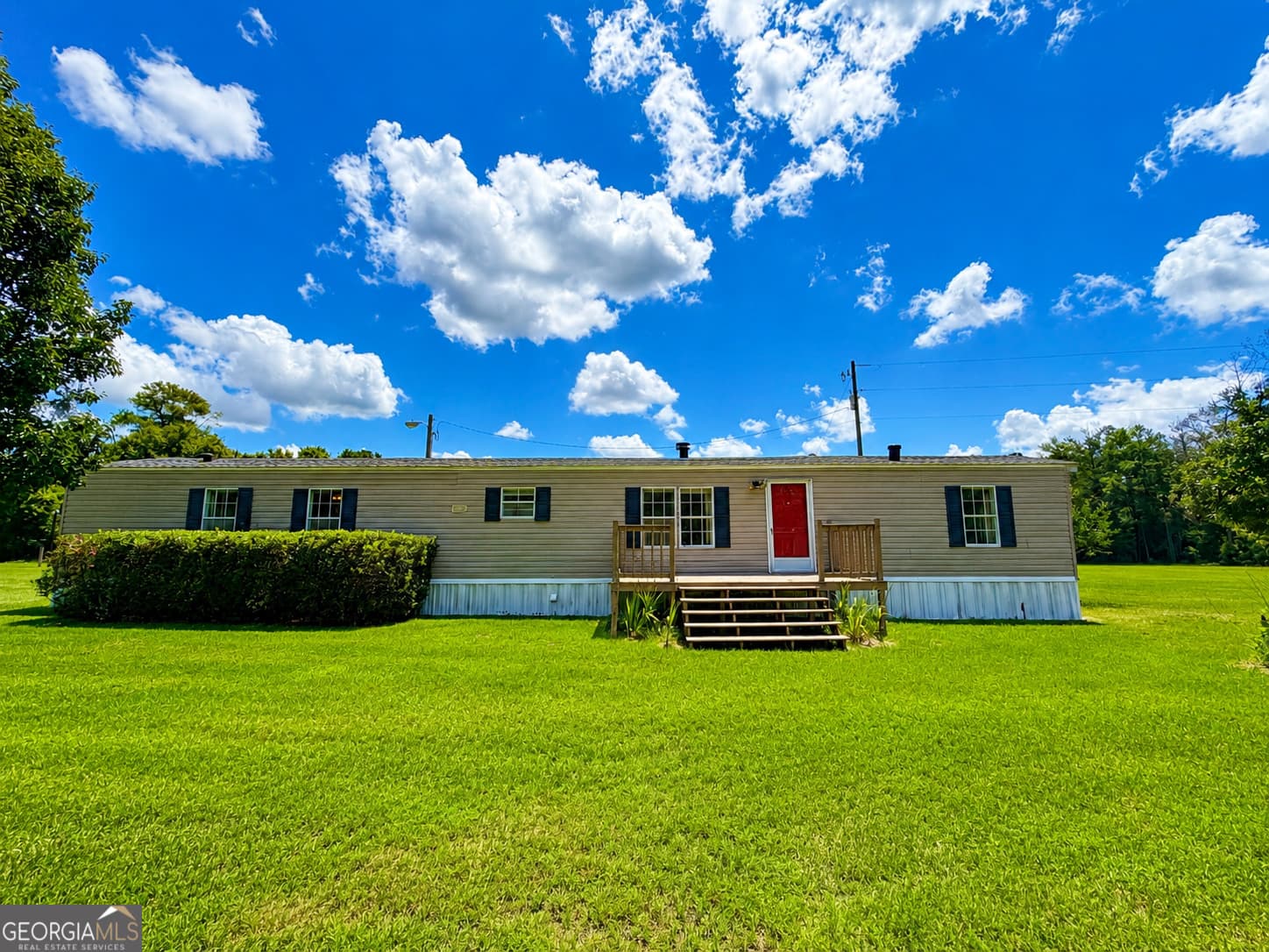 2 bedroom, 2 bathroom, 1,216 sq ft manufactured home,single family residence for sale at 2449 H B Dixon Road, Sparta, GA 31087 — photo 1 of 95