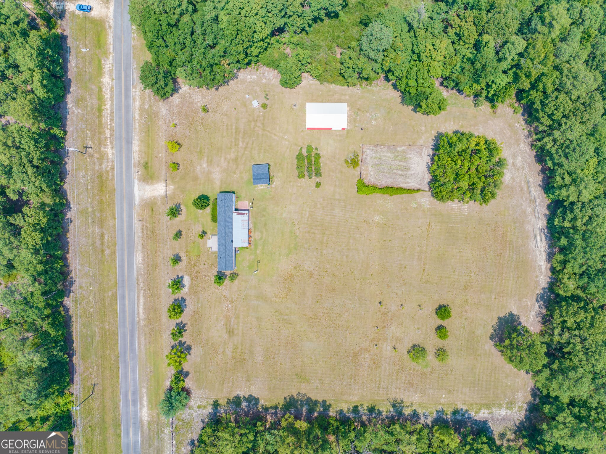 2 bedroom, 2 bathroom, 1,216 sq ft manufactured home,single family residence for sale at 2449 H B Dixon Road, Sparta, GA 31087 — photo 5