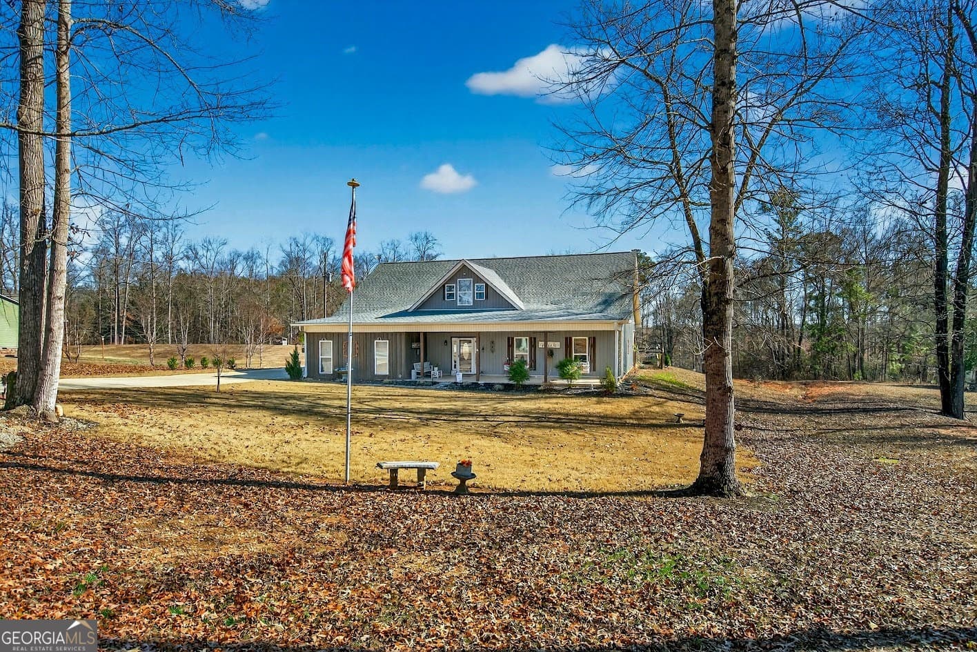 3 bedroom, 2 bathroom, 1,918 sq ft single family residence for sale at 570 County Road 79, Roanoke, AL 36274