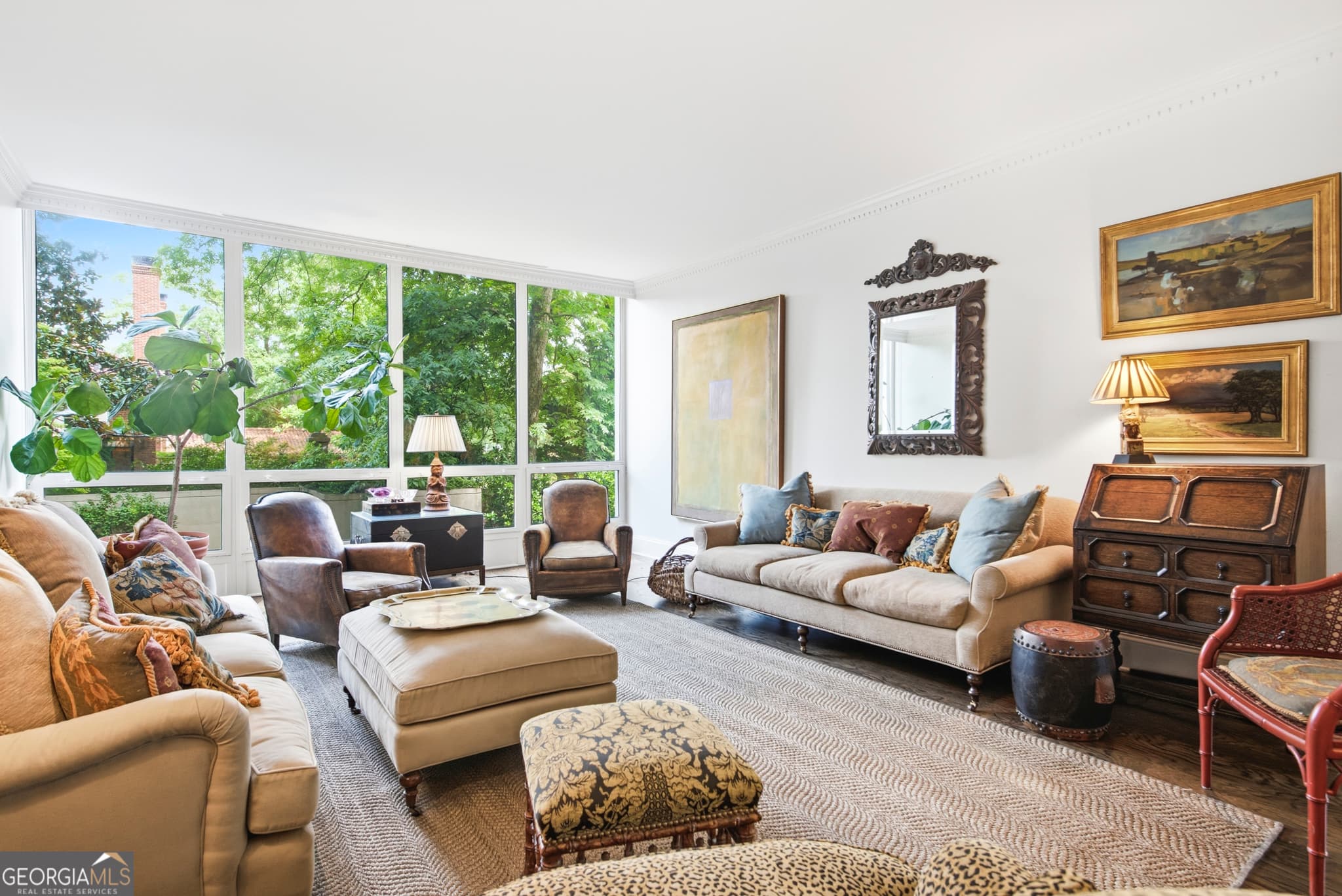 2 bedroom, 2 bathroom, 1,594 sq ft condominium for sale at 2575 Peachtree Road 2E, Atlanta, GA 30305 — photo 7