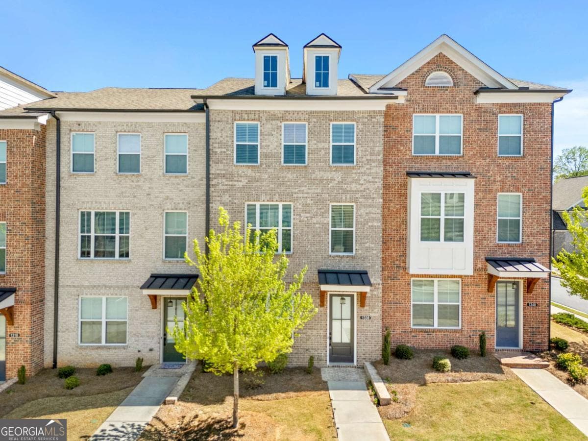 3 bedroom, 3.5 bathroom, 1,822 sq ft townhouse sold at 1338 Bennett Creek Ovlk, Suwanee, GA 30024