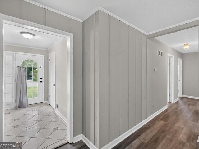 3 bedroom, 2 bathroom, 1,763 sq ft single family residence for sale at 2521 Country Club Drive, Conyers, GA 30013 — photo 7