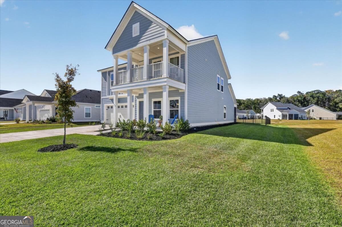 5 bedroom, 3.5 bathroom, 2,443 sq ft single family residence for sale at 750 Blue Moon Crossing, Pooler, GA 31322 — photo 3