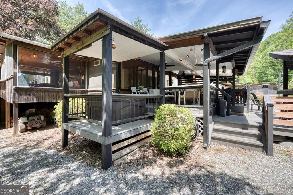 2 bedroom, 3.5 bathroom single family residence for sale at 710 Town Mountain Road, Hayesville, NC 28904 — photo 2