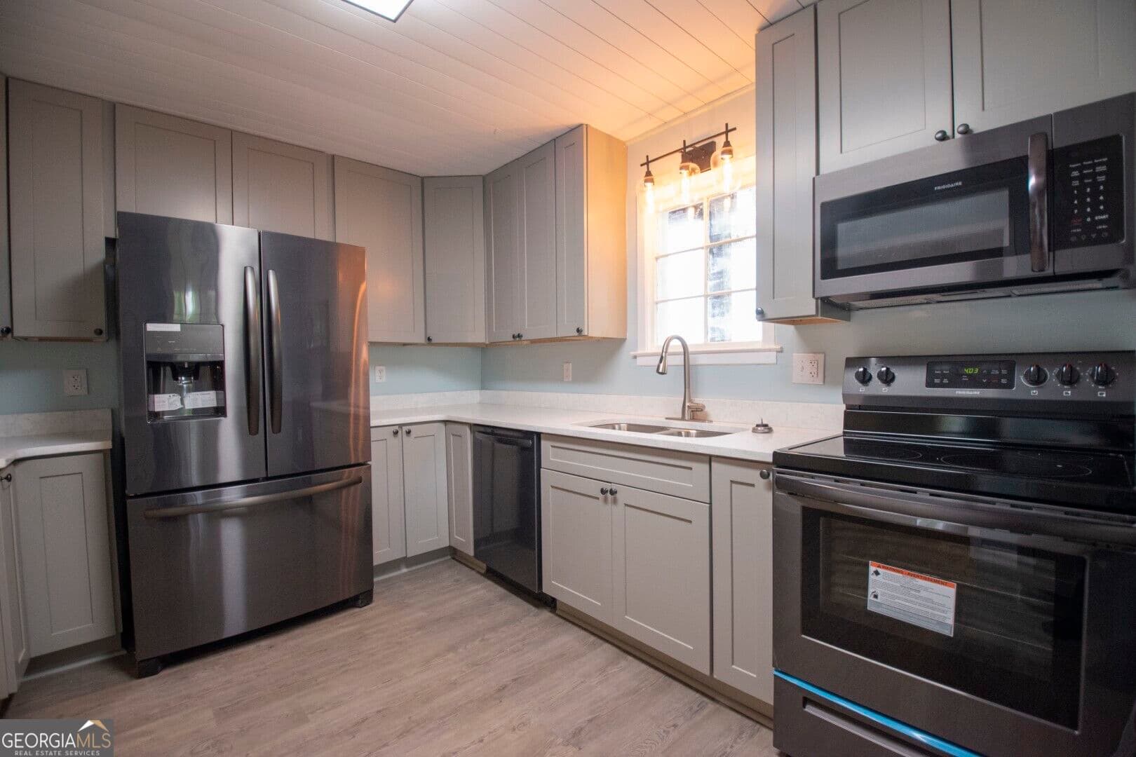 4 bedroom, 4 bathroom, 2,534 sq ft single family residence under contract at 311 Borrell Boulevard, St. Marys, GA 31558 — photo 10
