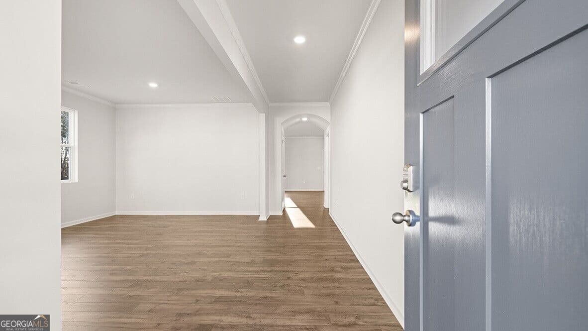 5 bedroom, 4.5 bathroom, 3,389 sq ft single family residence for sale at 1427 Lincoln Lane, Braselton, GA 30517 — photo 2