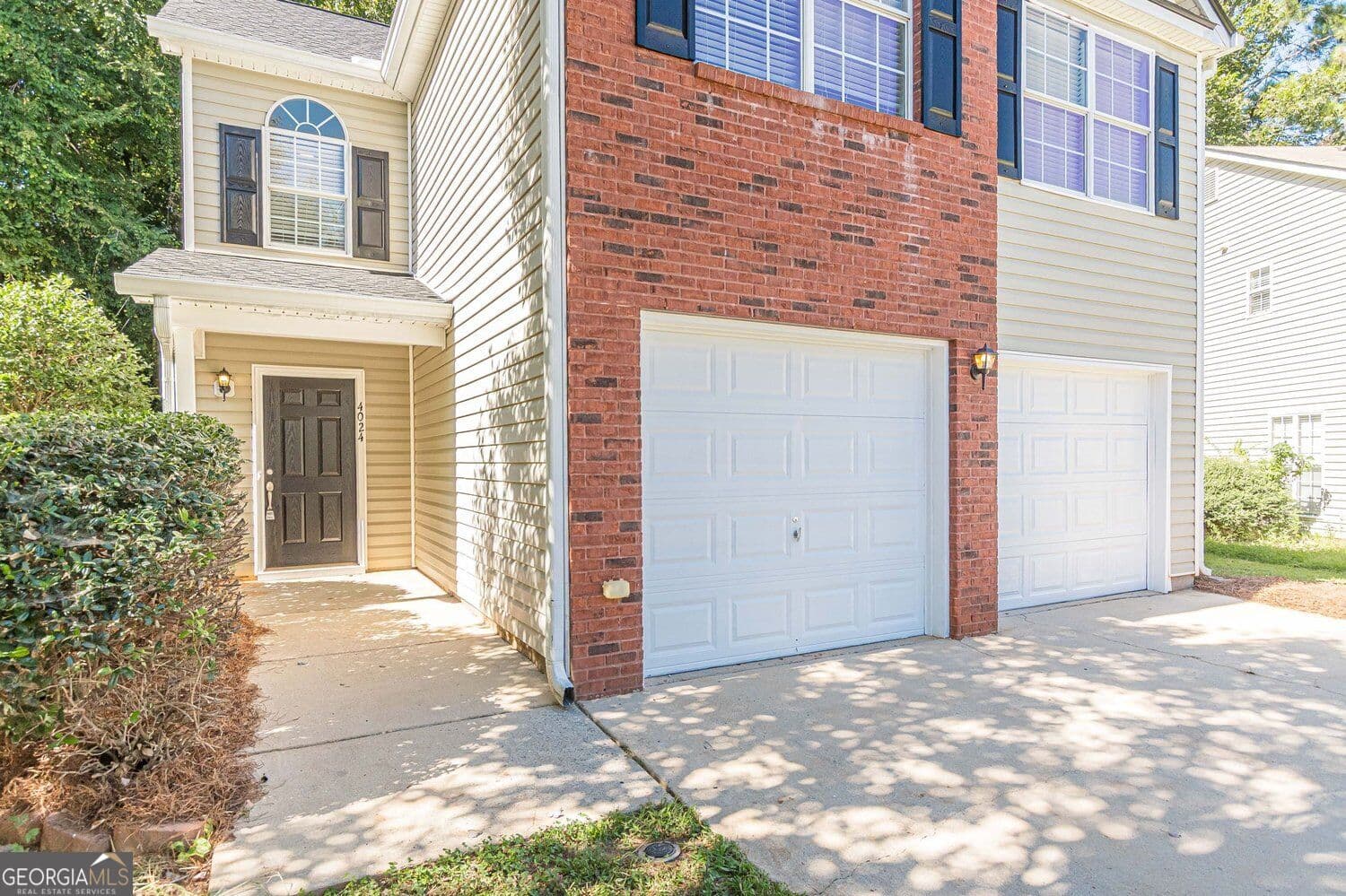 3 bedroom, 2.5 bathroom, 1,645 sq ft single family residence for sale at 4024 Angels Drive, Stockbridge, GA 30281 — photo 2