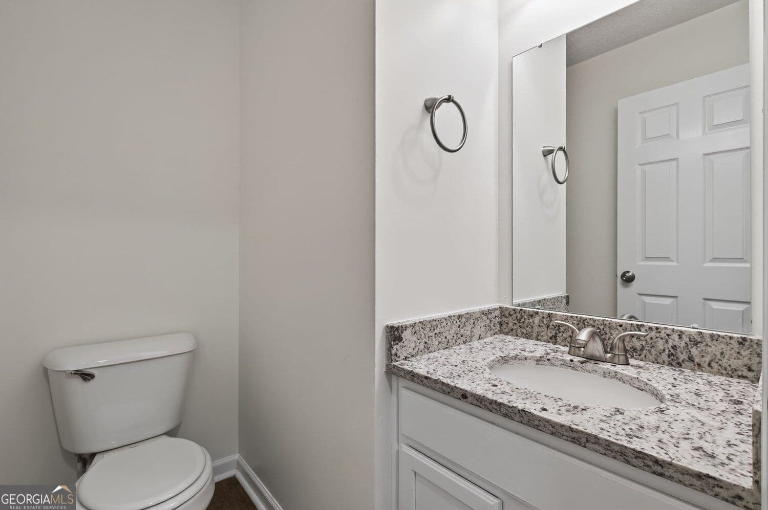 3 bedroom, 2.5 bathroom, 1,645 sq ft single family residence for sale at 4024 Angels Drive, Stockbridge, GA 30281 — photo 4