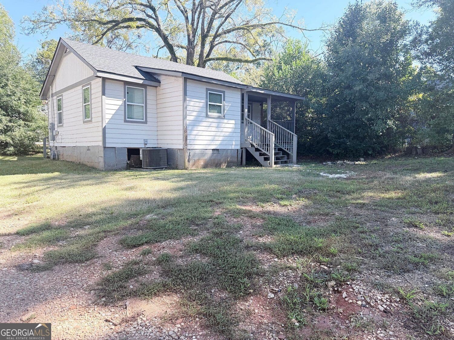 2 bedroom, 1 bathroom, 697 sq ft single family residence for sale at 2232 Lee Street, Covington, GA 30014 — photo 3