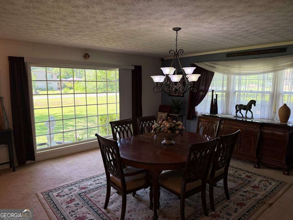 3 bedroom, 2 bathroom, 2,528 sq ft single family residence for sale at 277 Lincoln Avenue, Fitzgerald, GA 31750 — photo 5