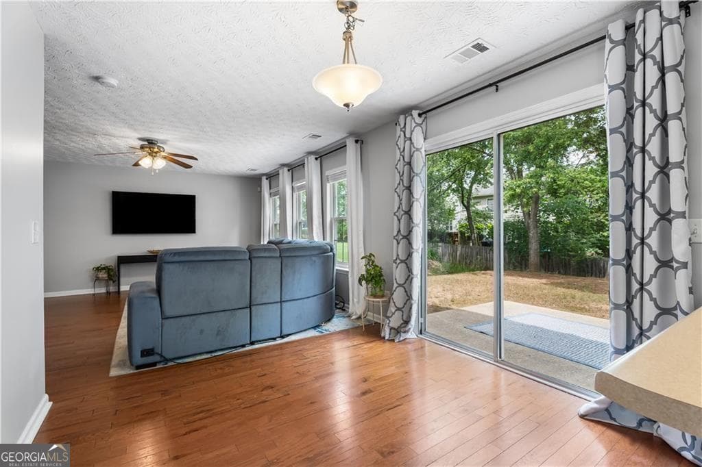 4 bedroom, 2.5 bathroom, 2,288 sq ft single family residence for sale at 411 Sugar Maple Court, Canton, GA 30114 — photo 4