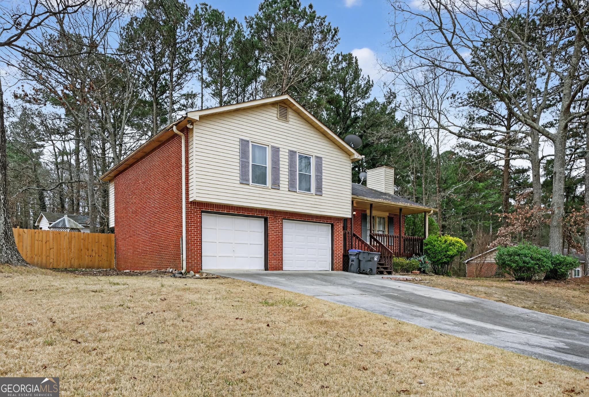 3 bedroom, 2.5 bathroom, 1,809 sq ft single family residence for sale at 209 Indian Branch Way, Lawrenceville, GA 30043 — photo 3