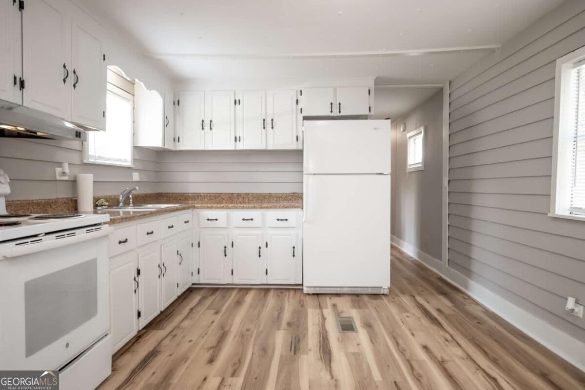 2 bedroom, 1 bathroom, 720 sq ft manufactured home,single family residence for sale at 146 Amberly Drive, Hull, GA 30646 — photo 10