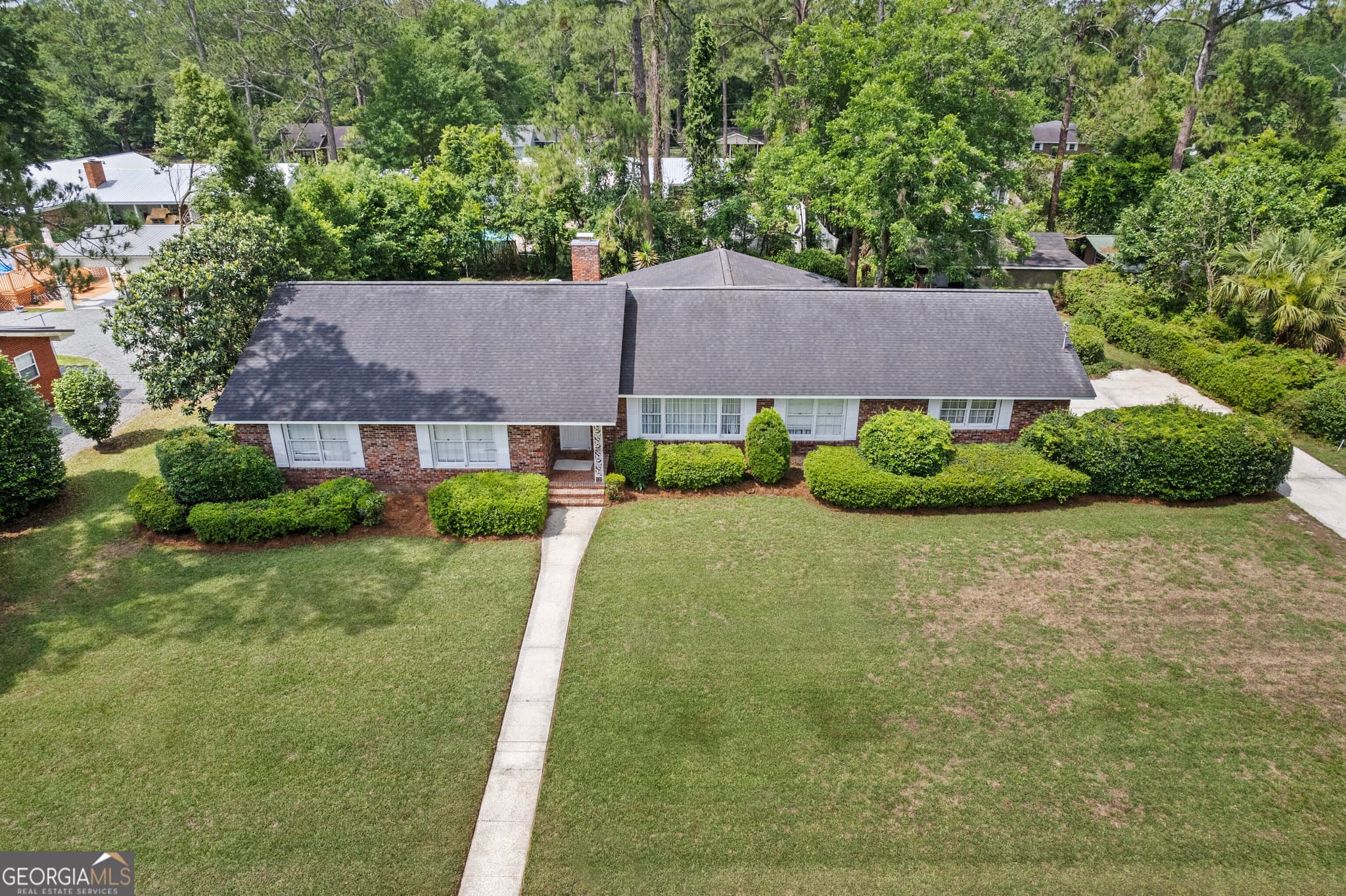 3 bedroom, 2.5 bathroom, 4,190 sq ft single family residence for sale at 147 W Magnolia Street, Jesup, GA 31545