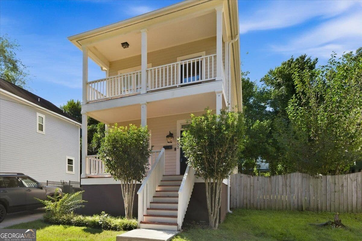2 bedroom, 2.5 bathroom, 1,188 sq ft townhouse for sale at 1452 Tattnall Place, Macon, GA 31201 — photo 3