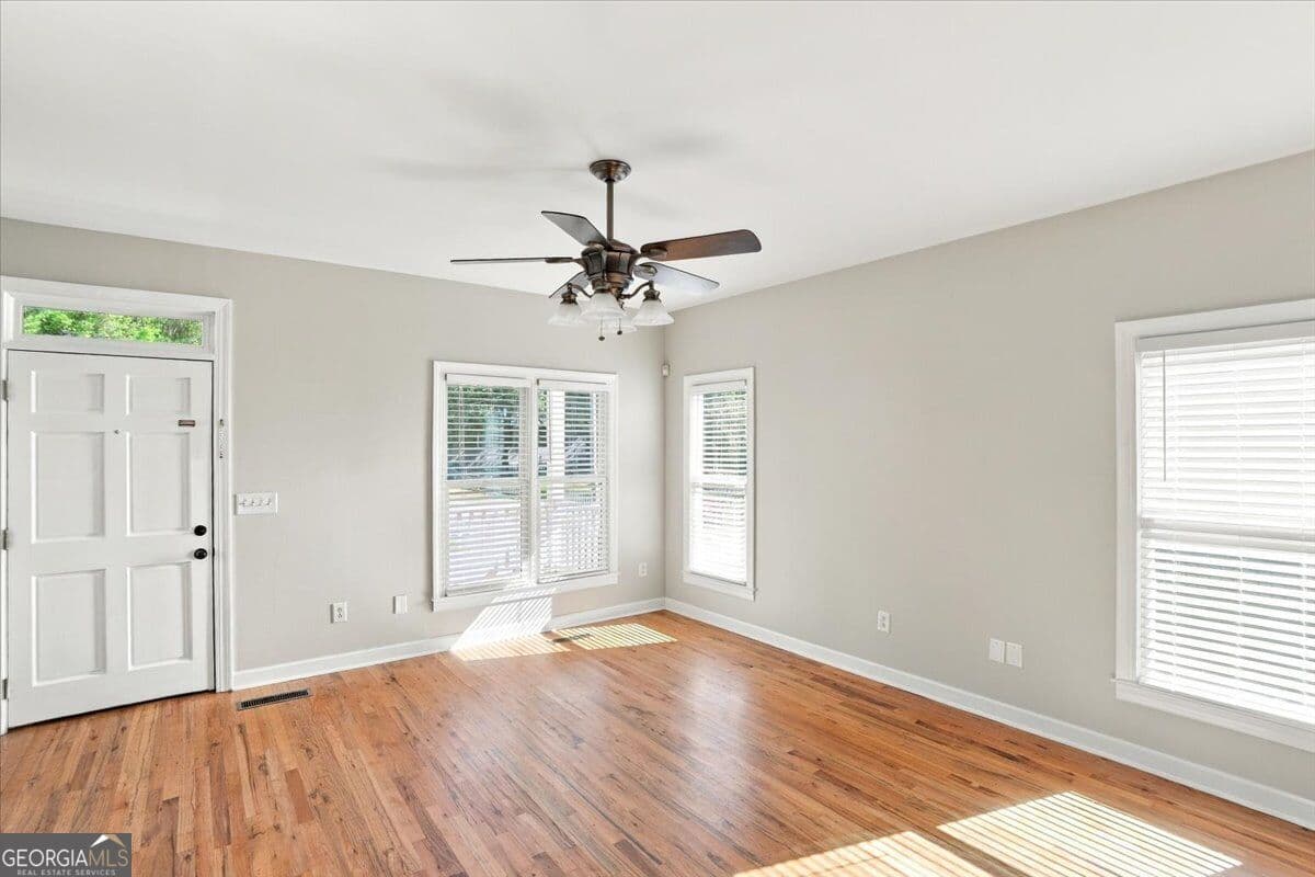 2 bedroom, 2.5 bathroom, 1,188 sq ft townhouse for sale at 1452 Tattnall Place, Macon, GA 31201 — photo 9