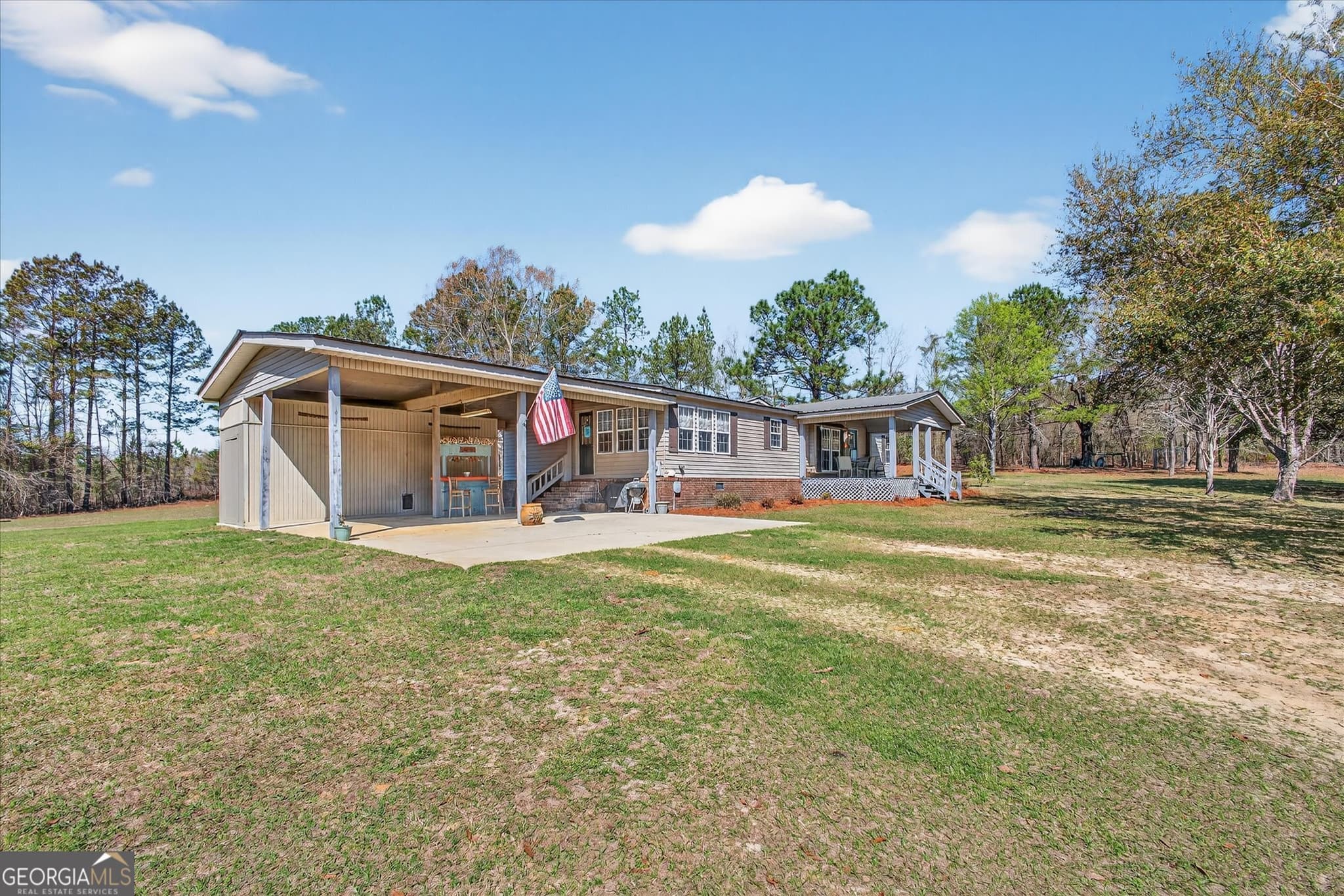 4 bedroom, 3 bathroom, 2,128 sq ft manufactured home,single family residence under contract at 395 Winchester Road, Sylvania, GA 30467 — photo 3