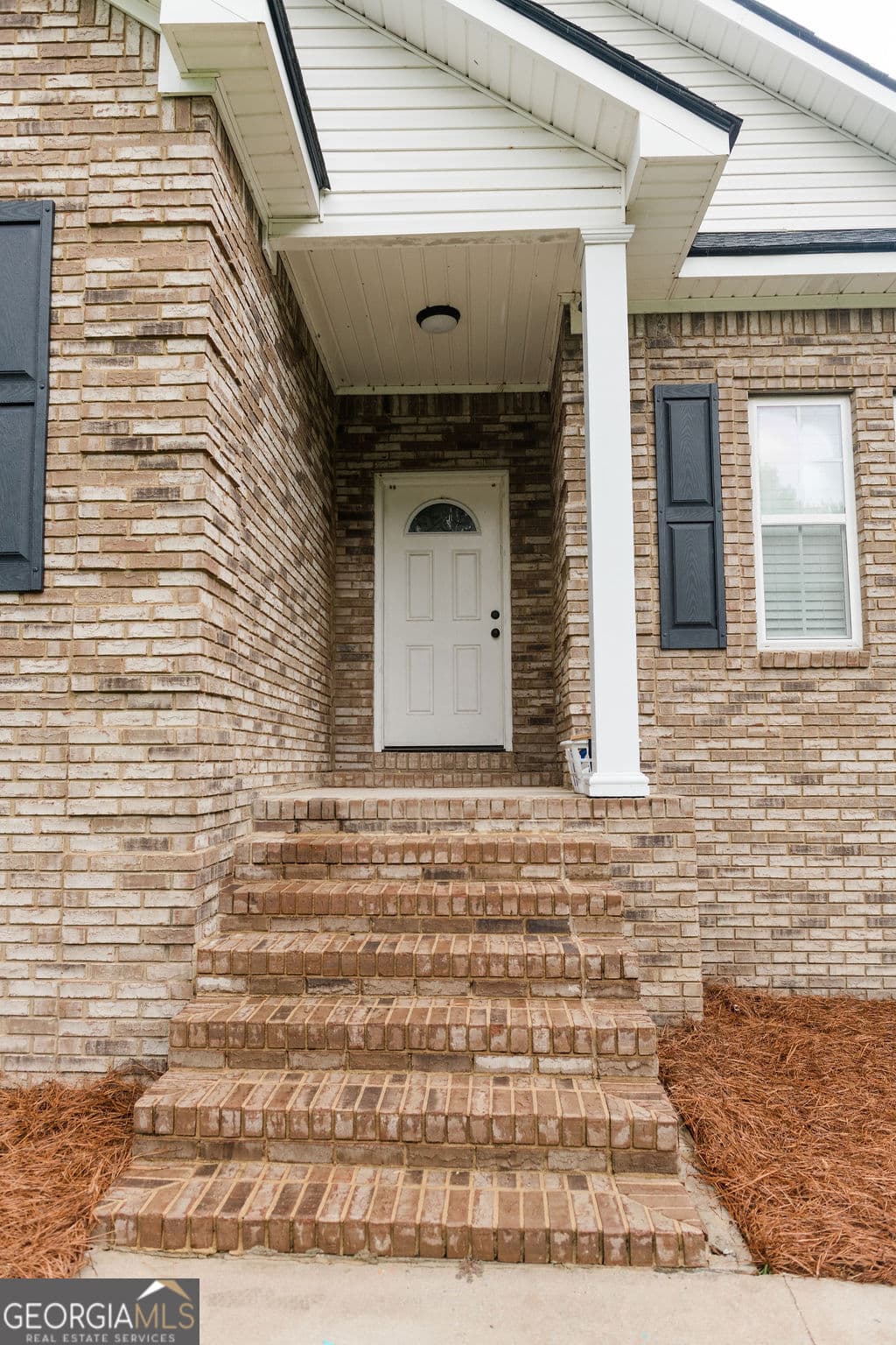 3 bedroom, 2 bathroom, 1,704 sq ft single family residence under contract at 28 Oak Ridge Drive, Butler, GA 31006 — photo 2