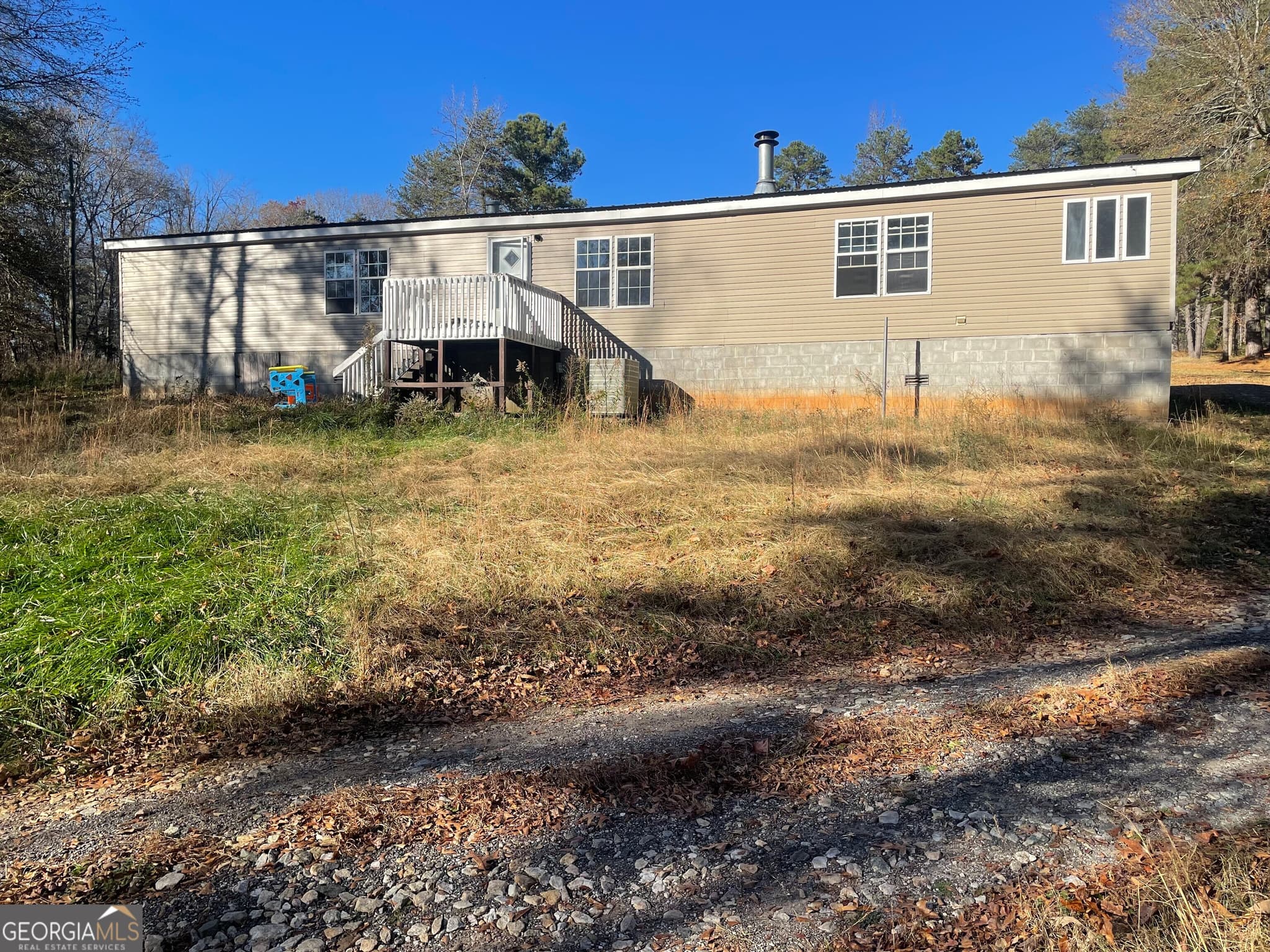 4 bedroom, 2 bathroom, 1,872 sq ft manufactured home,single family residence for sale at 807 Sunflower Drive, Hartwell, GA 30643 — photo 2