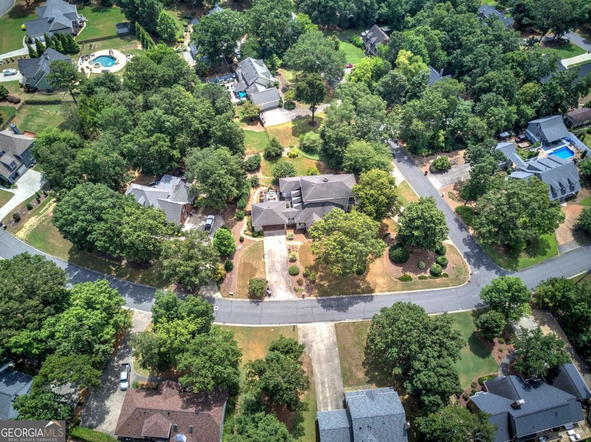 3 bedroom, 2.5 bathroom, 3,580 sq ft single family residence for sale at 11 Forest Hill Drive, Cartersville, GA 30120 — photo 2
