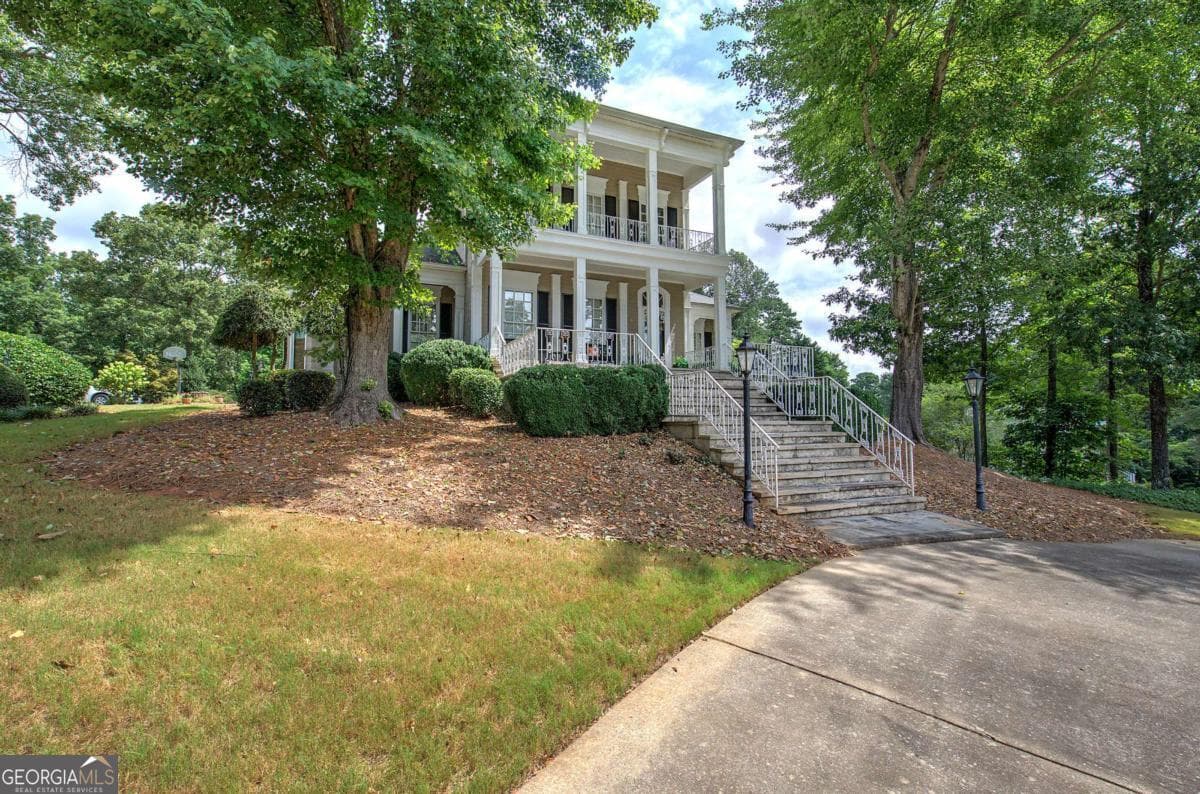 3 bedroom, 2.5 bathroom, 3,580 sq ft single family residence for sale at 11 Forest Hill Drive, Cartersville, GA 30120 — photo 6