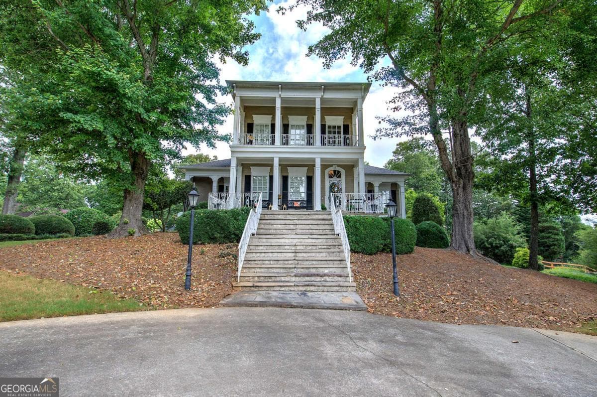 3 bedroom, 2.5 bathroom, 3,580 sq ft single family residence for sale at 11 Forest Hill Drive, Cartersville, GA 30120 — photo 1 of 71