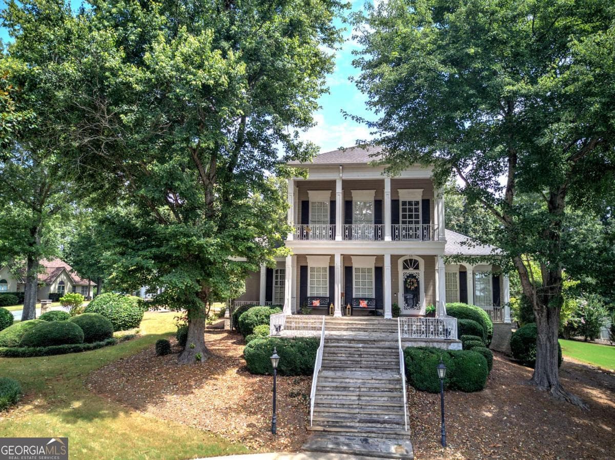 3 bedroom, 2.5 bathroom, 3,580 sq ft single family residence for sale at 11 Forest Hill Drive, Cartersville, GA 30120 — photo 5