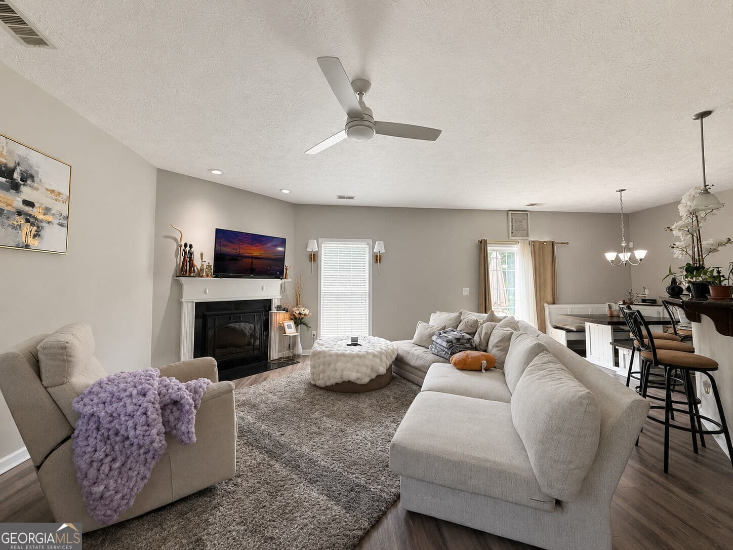 3 bedroom, 2.5 bathroom, 1,972 sq ft single family residence under contract at 5764 Olivia Lane, Columbus, GA 31907 — photo 4