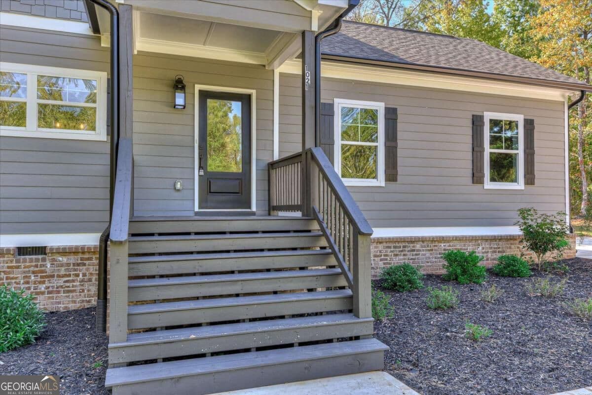 5 bedroom, 3 bathroom, 2,707 sq ft single family residence for sale at 1021 Pointe, Tignall, GA 30668 — photo 10