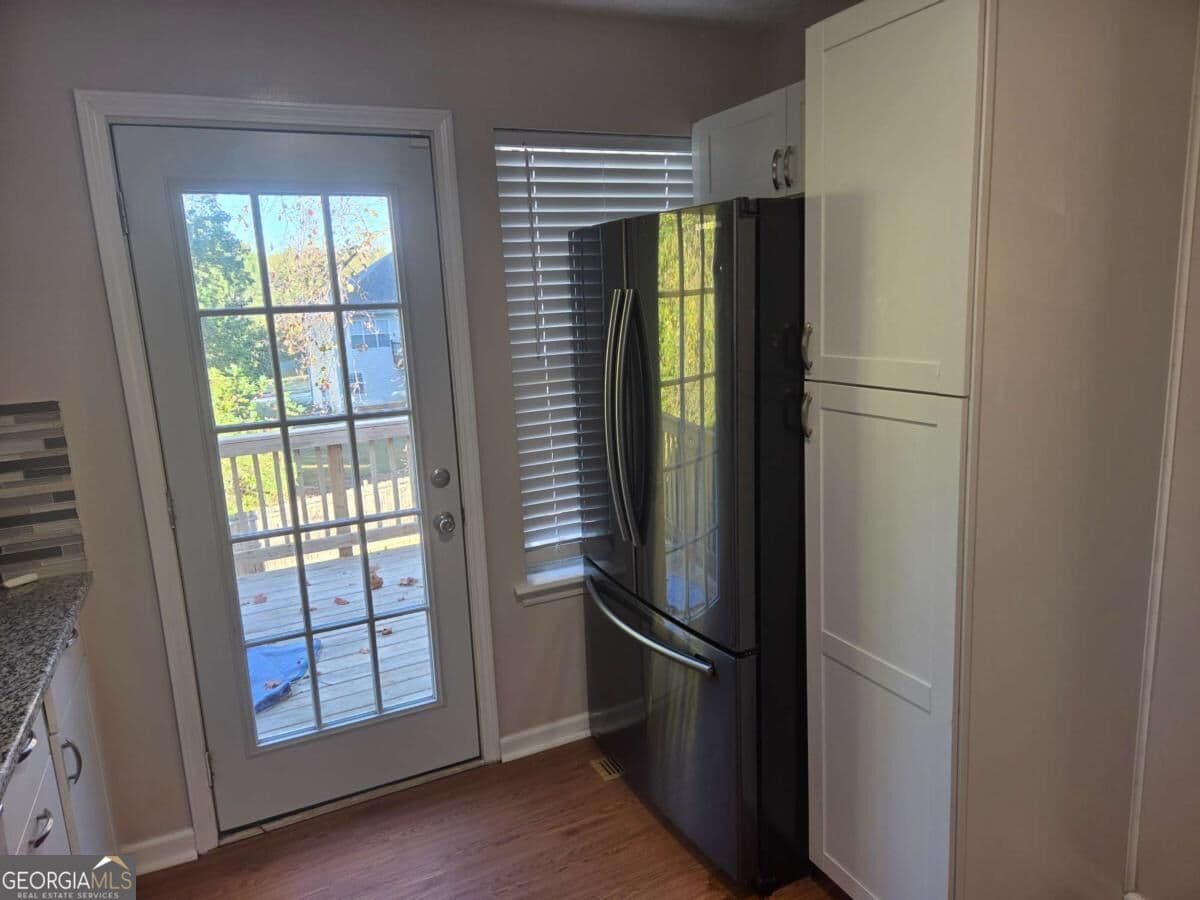 4 bedroom, 3 bathroom, 2,008 sq ft single family residence for rent at 1690 Silverdale Lane, Lithia Springs, GA 30122 for $2,200 a month — photo 8