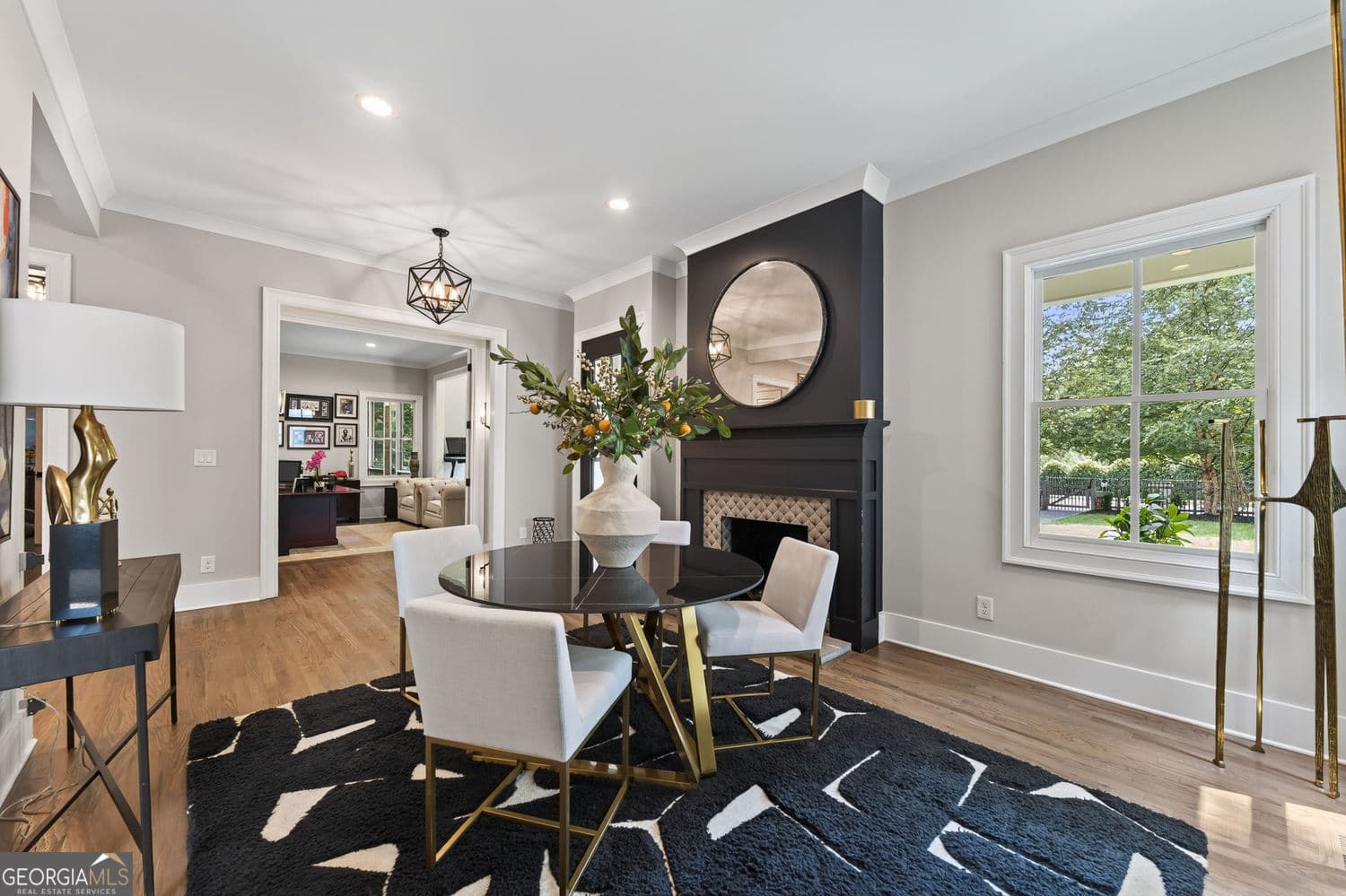 5 bedroom, 4.5 bathroom, 5,525 sq ft single family residence for sale at 3882 Wieuca Road, Atlanta, GA 30342 — photo 9